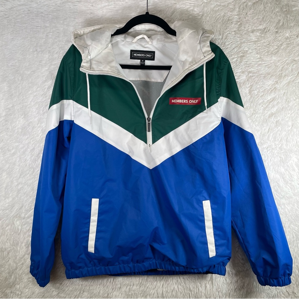 Members Only Half Zip Hoodie. Very cool current spin on a classic. 🔥 Size M.